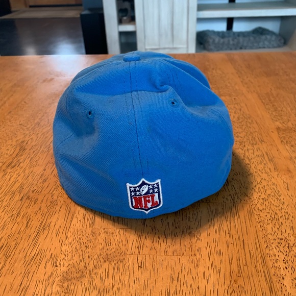 Chargers hat - Picture 4 of 8